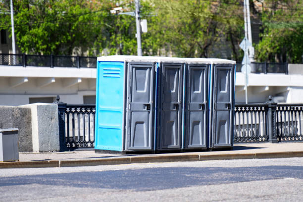 Best Portable restroom trailer rental  in Baxter, TN